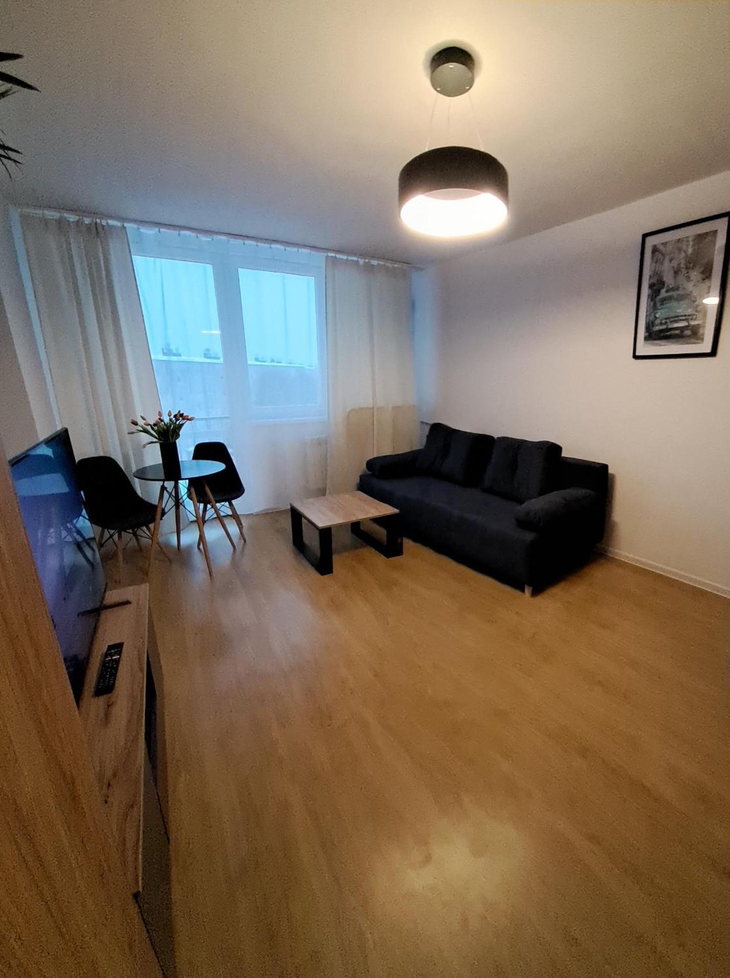 Kawalerka 28M Salon Z Kuchnia Centrum Nowy Sącz Exteriör bild